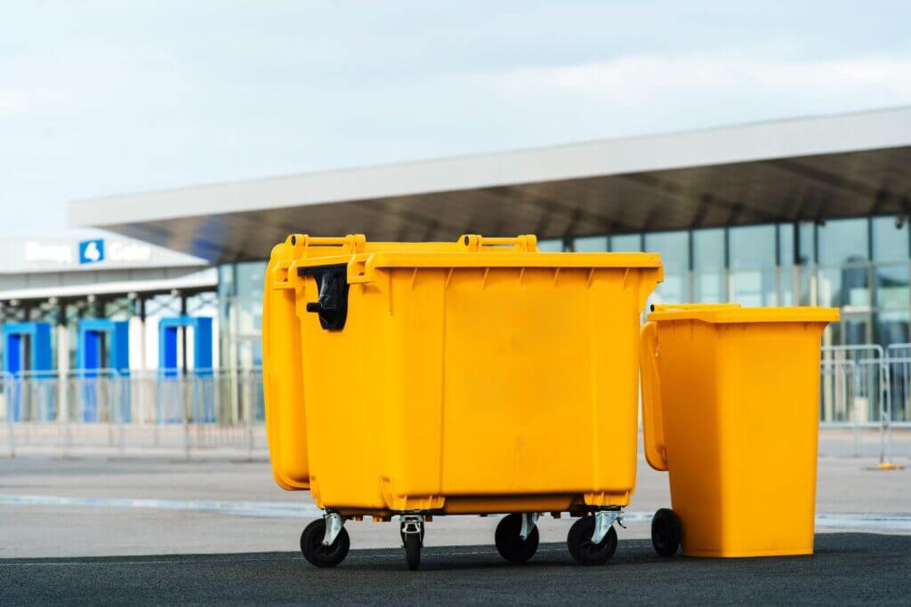 Wheelie Bins (2)
